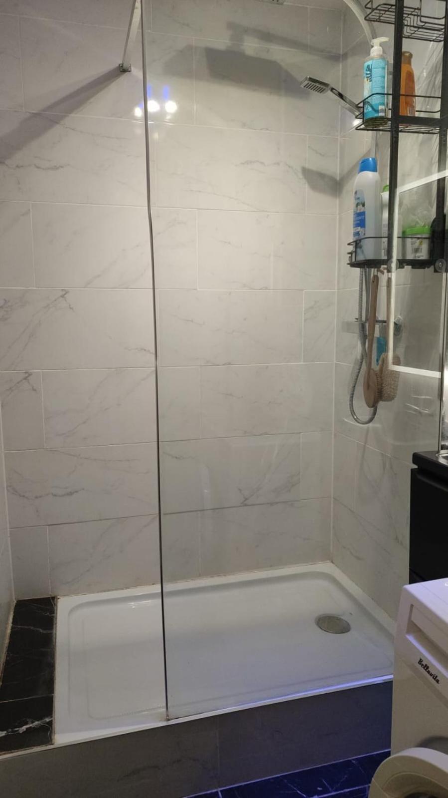 Tout Confort - Clim- Salle De Bain Commune นีมส์ ภายนอก รูปภาพ